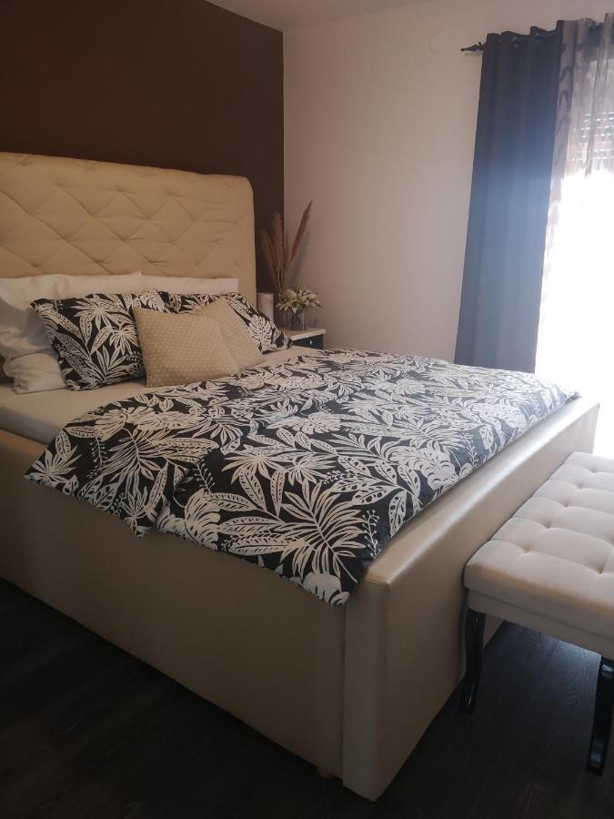 Apartma Isabella Sečovlje Esterno foto
